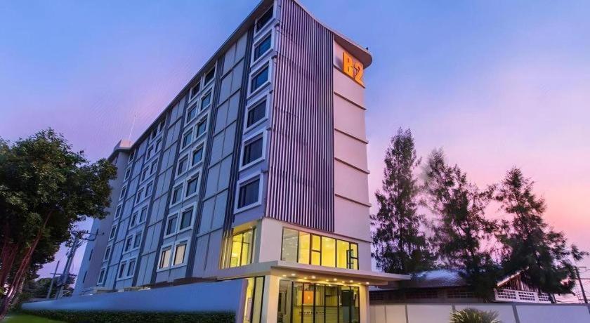 B2 Phitsanulok Boutique & Budget Hotel Exterior photo